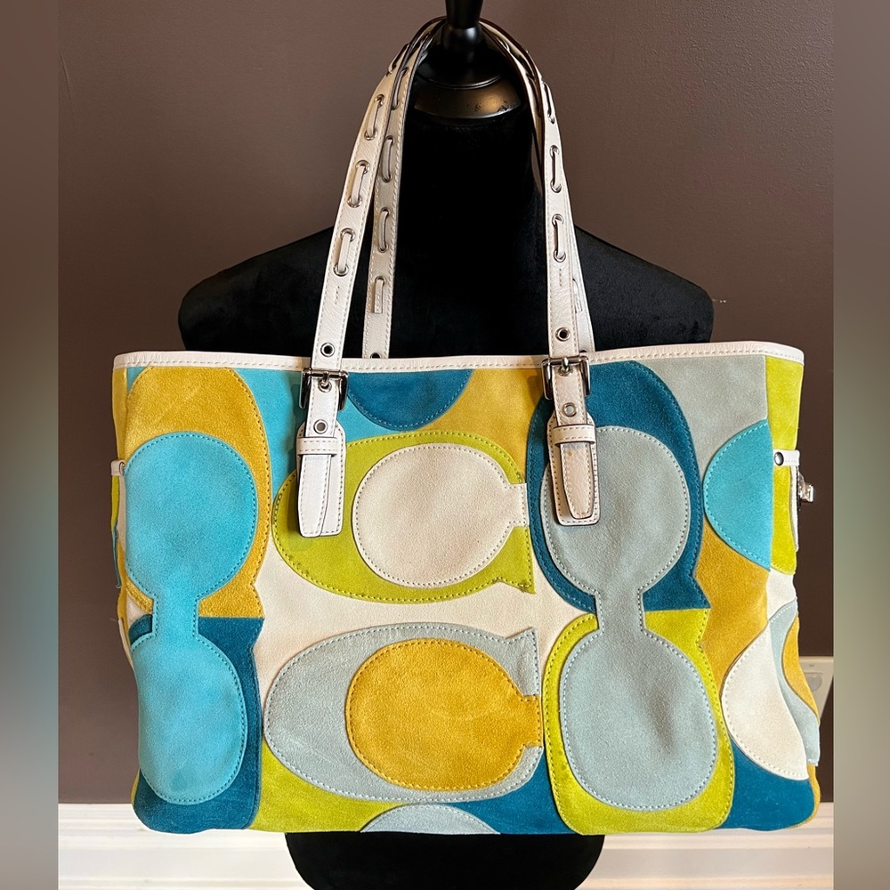 Pre-Owned Coach Bag approximately 16x11